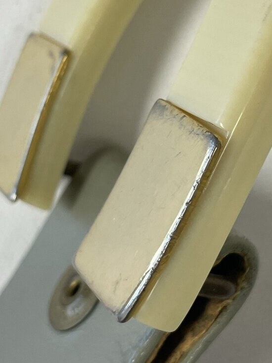 Vintage St. John Green Leather Horseshoe Buckle Ivory Gold-tone Belt Size 2 / M main image 5